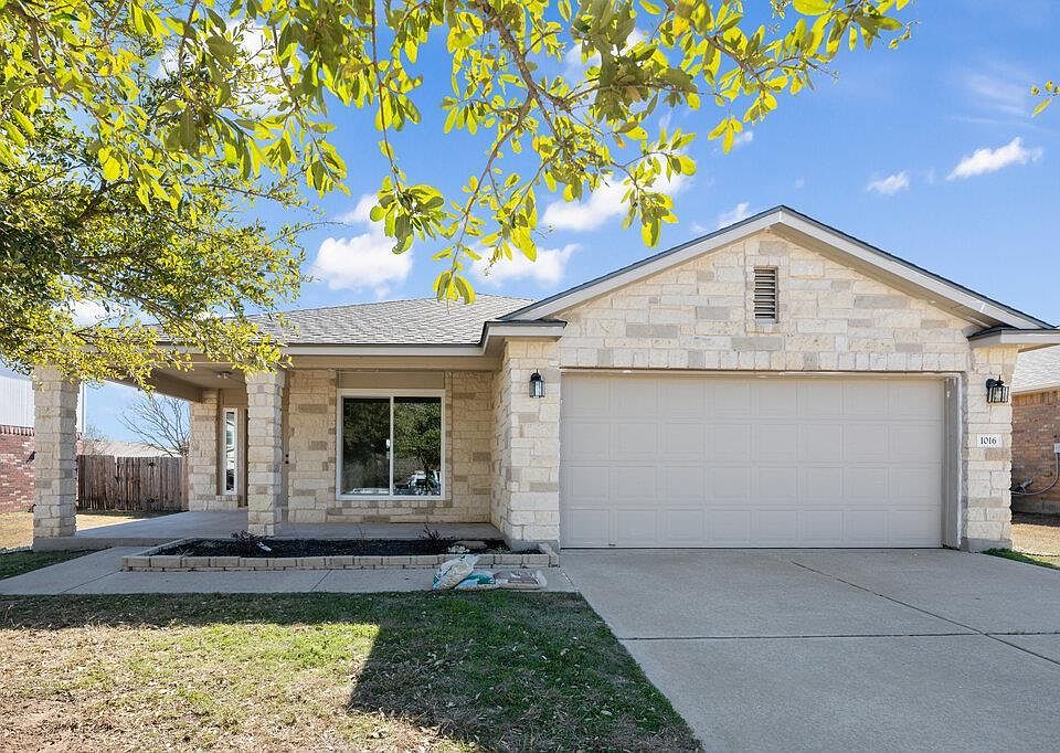 1st image of 1016 Flanagan Dr