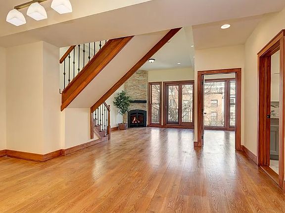 3rd image of 315 Atlantic Ave APT 3