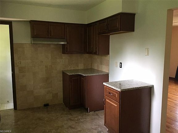4th image of 3930 Ganyard Ave
