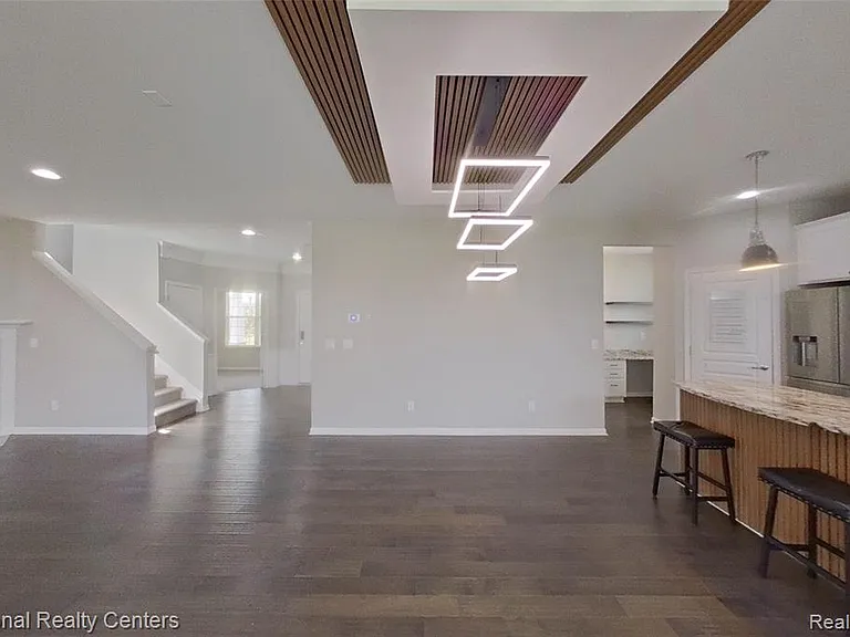 58180 Jonagold Ln — Photo 16