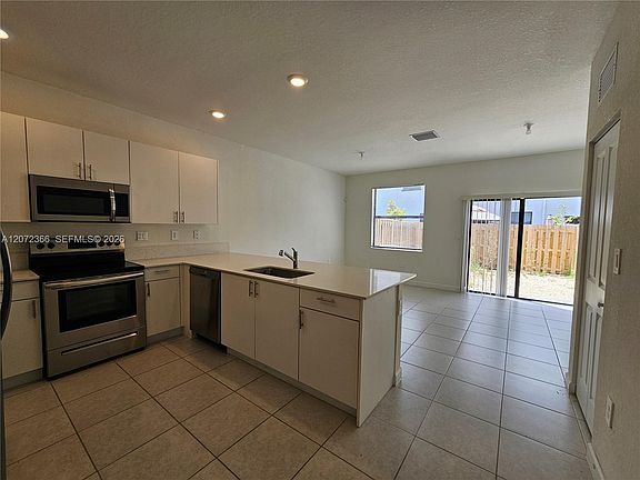 5th image of 13310 SW 286th St