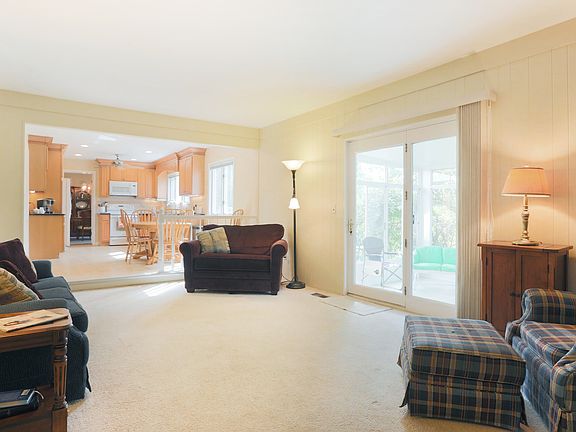 4th image of 5669 Martell Dr