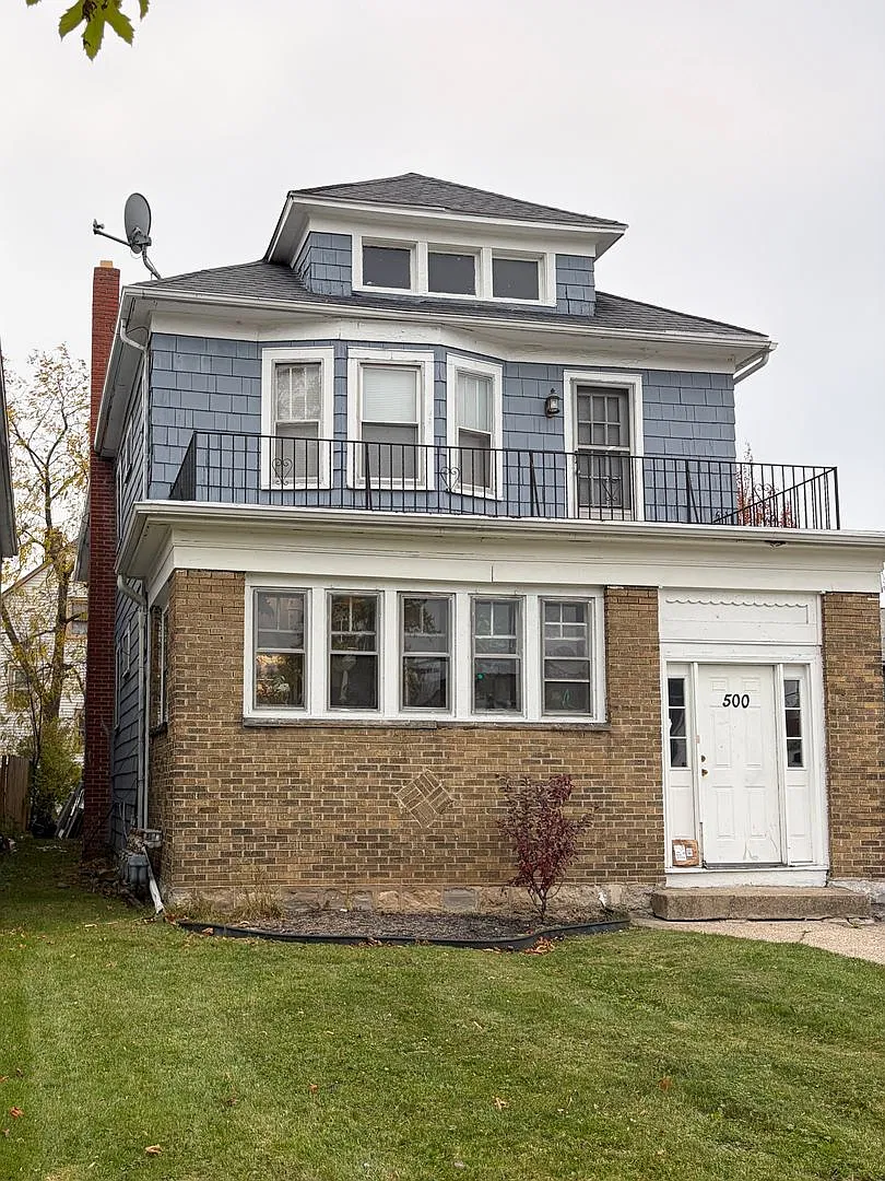 500 Colvin — Photo 1