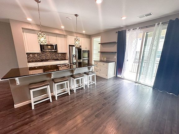 5th image of 7053 Calistoga Ln