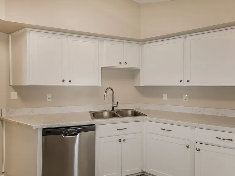 227 Belfort Pl — Photo 7