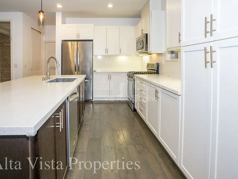 2549 Aperture Cir — Photo 9