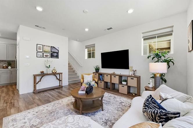 1st image of 9753 Seawind Way