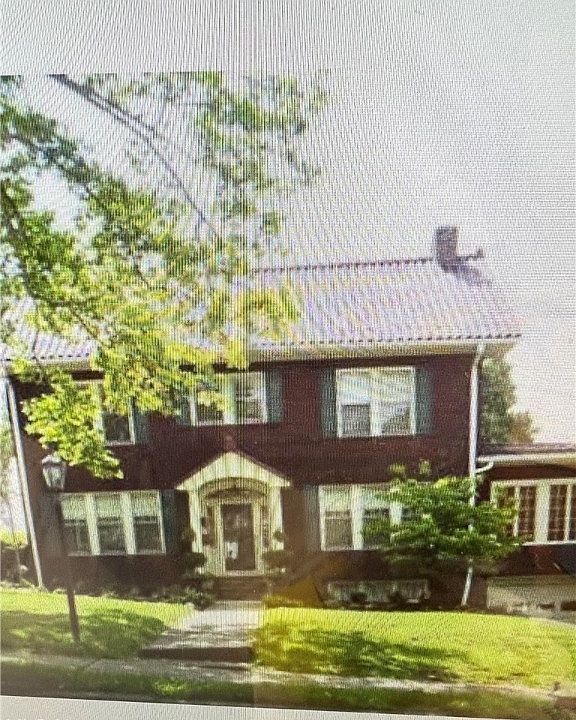 1st image of 404 Thompson Ave