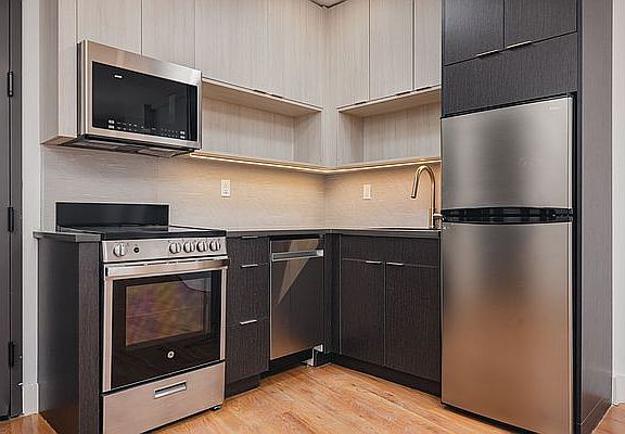 2nd image of 375 Lefferts Ave #8B