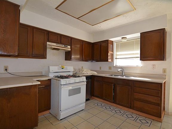 2nd image of 8207 Windy Creek Dr