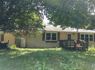 8712 N Wildlife Rd, Hopedale, IL 61747