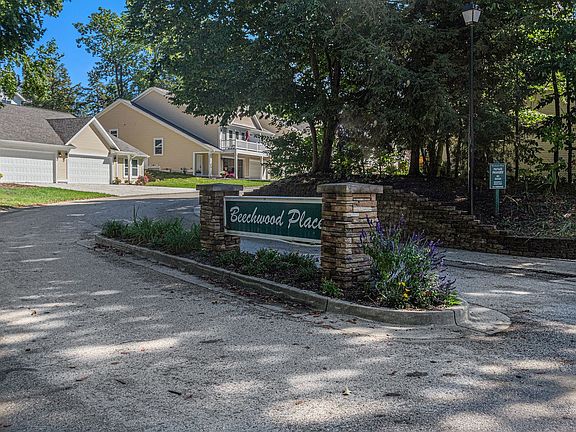 2nd image of 17543 Beechwood Ln