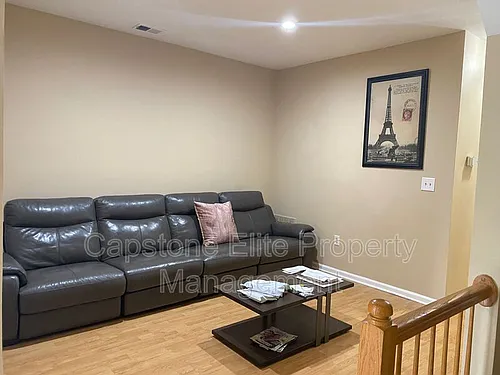 20 Ashby Ln #3 Photo 1