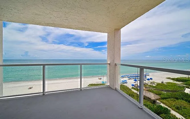 2 bed, 2.0 bath, 1513 sqft, $10,500 — Photo 4