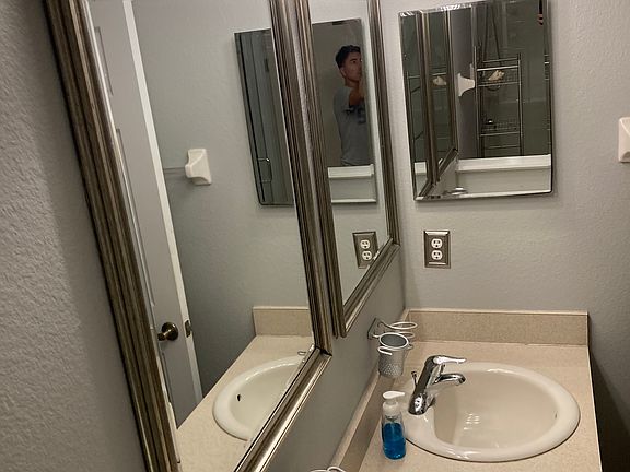 Master bedroom bathroom