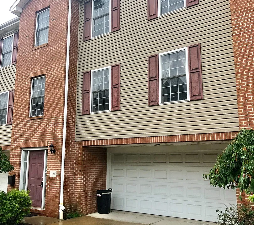 139 Morewood Ave #C