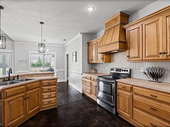 5th image of 12883 Gaston Loop Rd