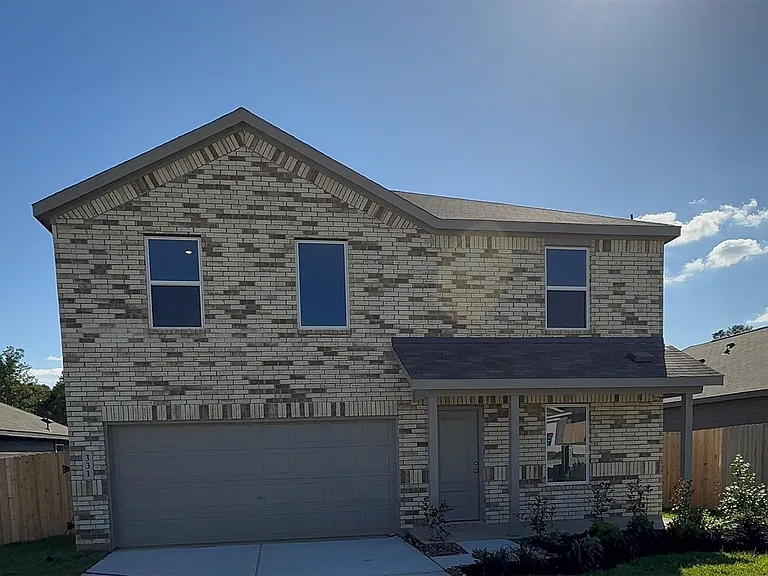 331 Parkin Ct — Photo 1