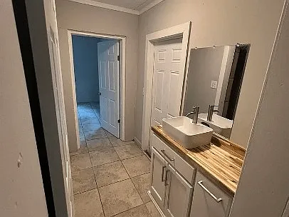 1 bed, 350 sqft, $800 — Photo 4