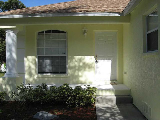 1st image of 3827 30th Ave S