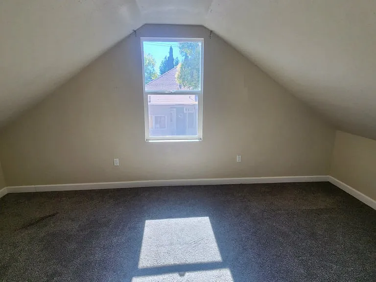 930 Morgan St #C — Photo 8