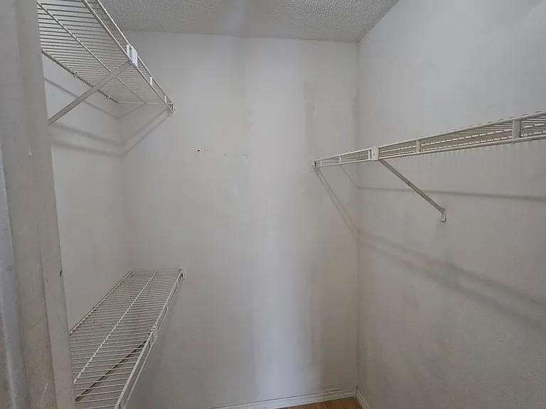 300 Lakepointe Dr #204 — Photo 12