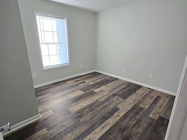 62 Coats Cir — Photo 9