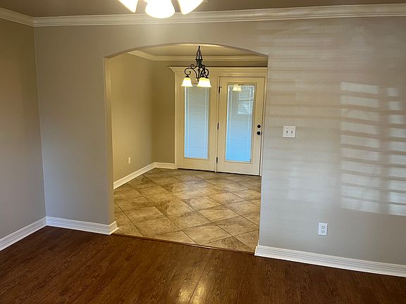 3rd image of 2812 Alkay Dr