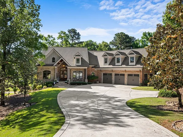 1090 Fairway Ridge Cir, Greensboro, GA 30642