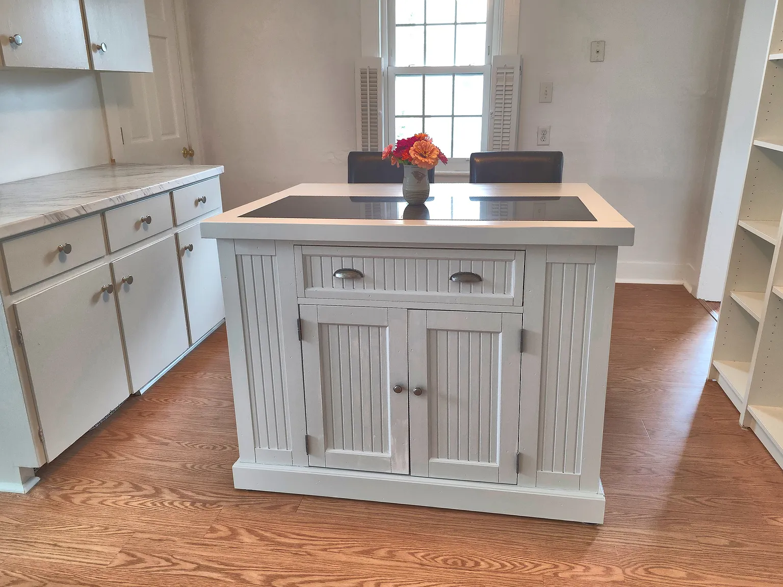 1 bed, 1000 sqft, $2,500 — Photo 2