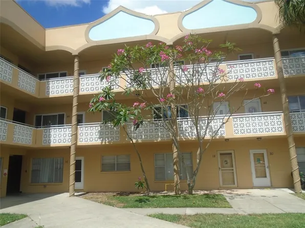 2466 Ecuadorian Way APT 16, Clearwater, FL 33763