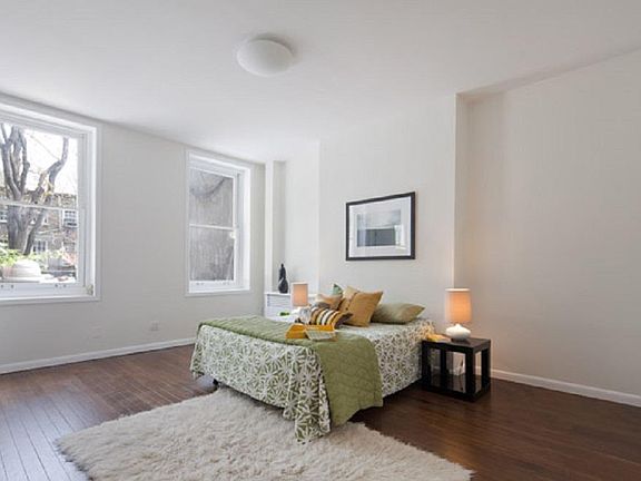 3rd image of 24 Greenwich Ave APT 1