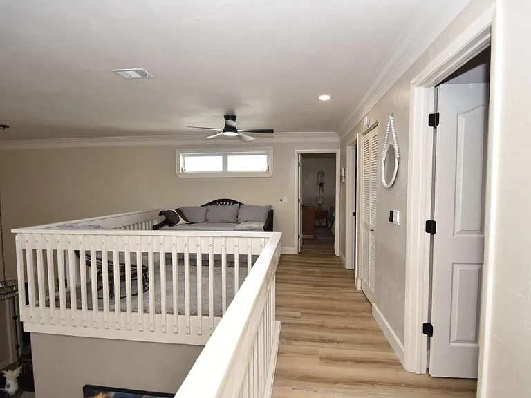 1 Bedford Dr — Photo 28
