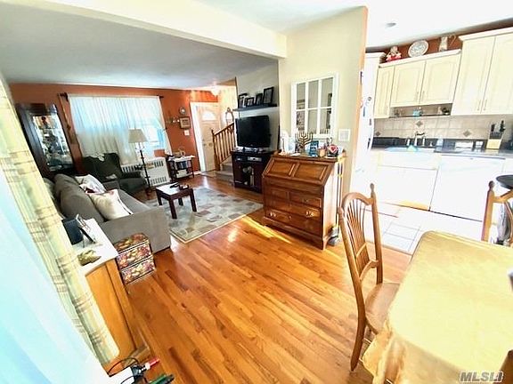 4th image of 218-02 67th Ave