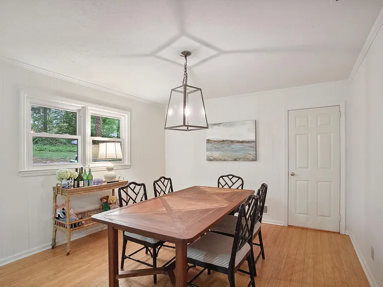 364 Westside Dr — Photo 6