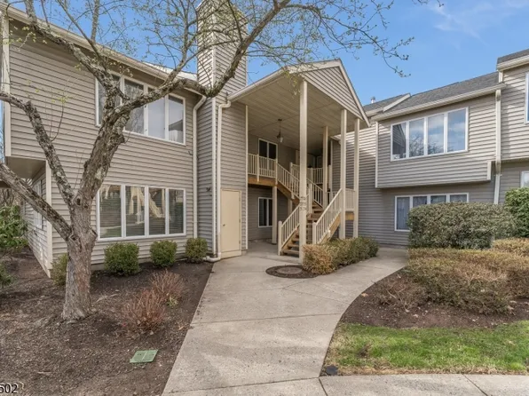 76 Westchester Ter, Clinton Twp., NJ 08801