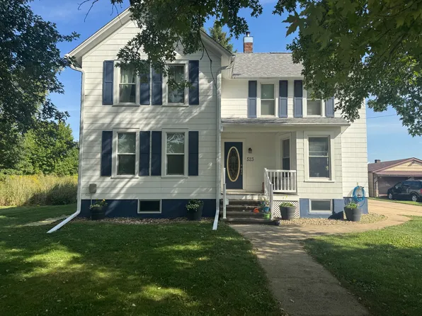 523 E Wells St, Geneseo, IL 61254