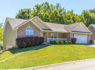 1348 Brookfield Dr, Morristown, TN 37814