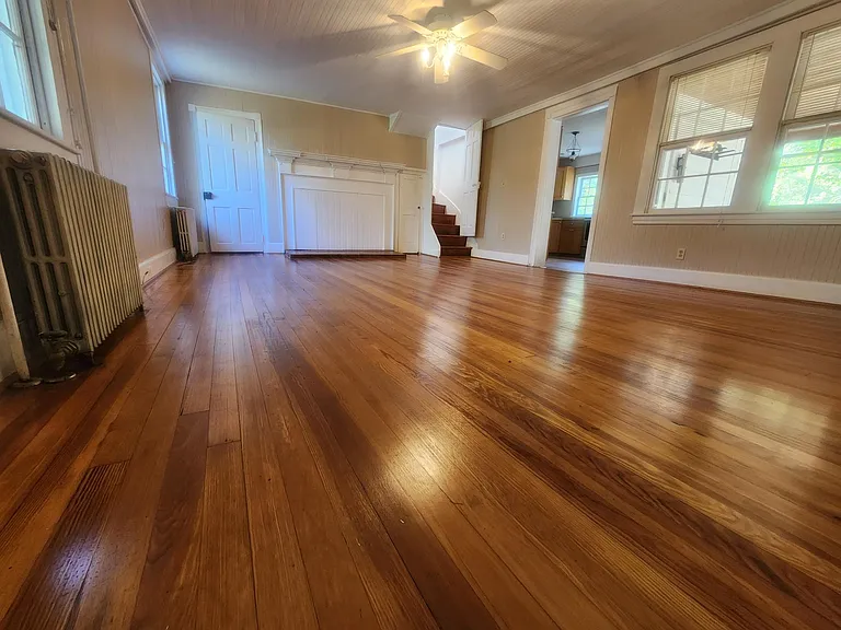 1520 Ridout Ln — Photo 47