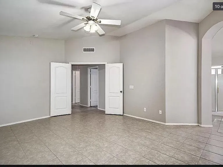 12715 W Cambridge Ave — Photo 5
