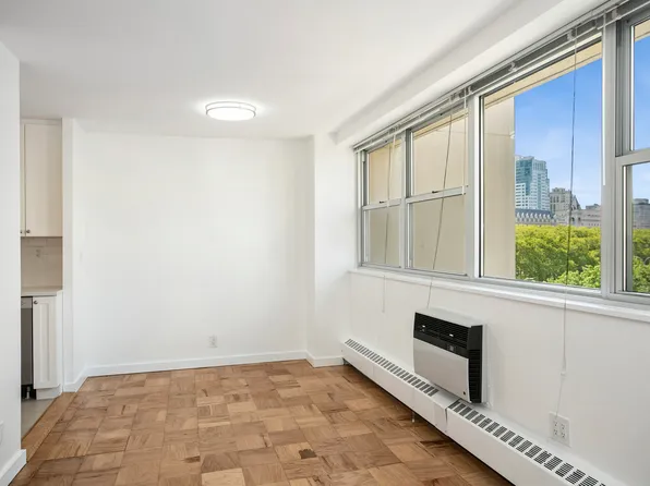 75 Henry Street image 5 of 9