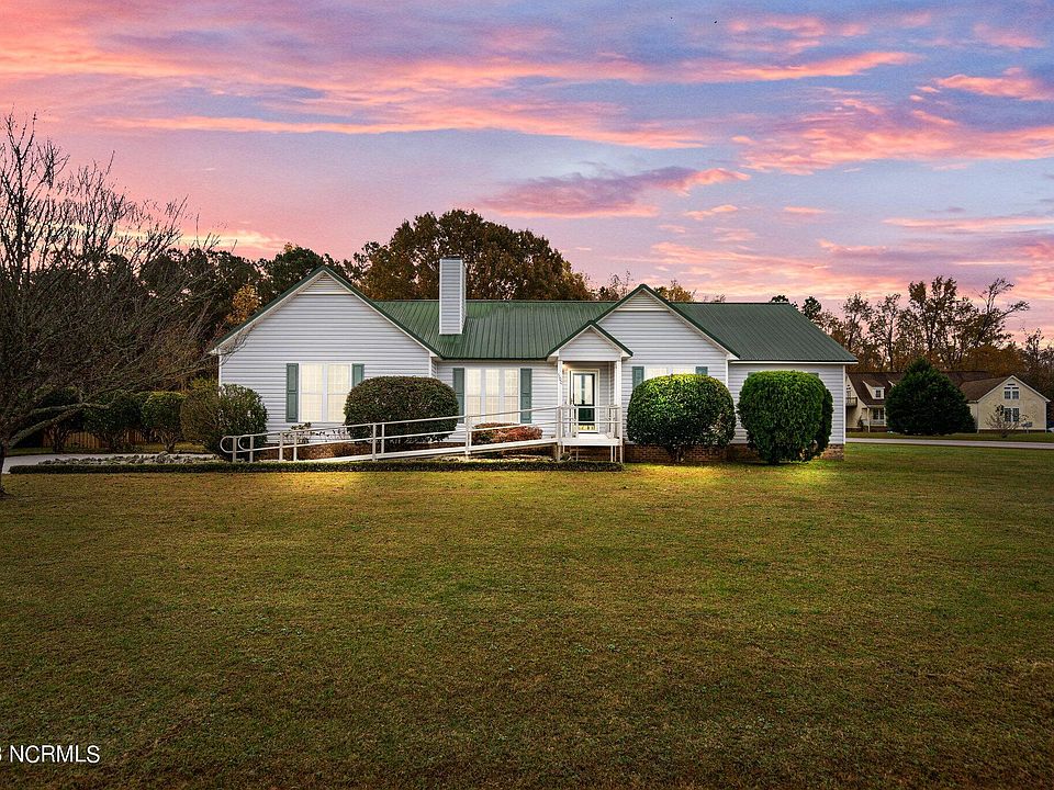 1st image of 500 Greenfield Place