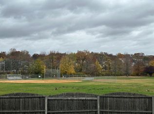 445 Riverside Ave, Lyndhurst, NJ 07071