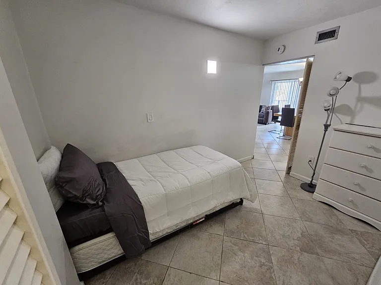 3605 Indian Creek Dr #301 — Photo 13