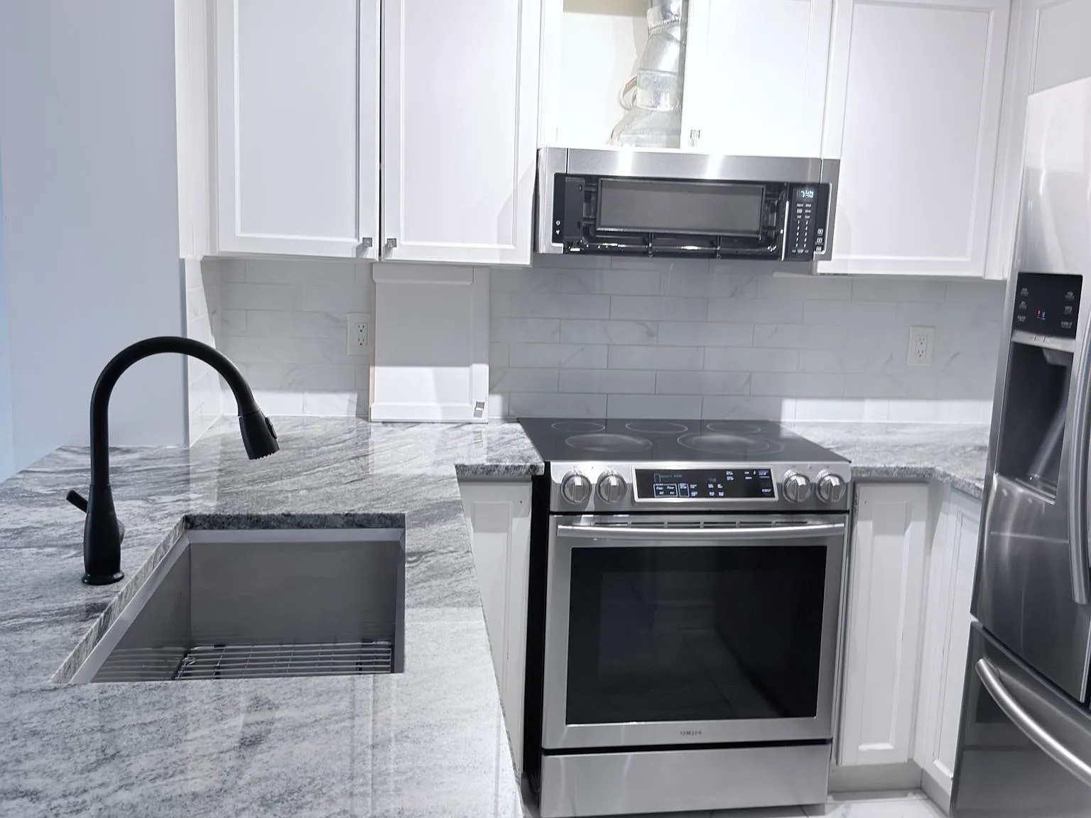 2 bed, $2,499 — Photo 1
