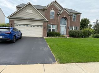 12500 Canterbury Dr, Plainfield, IL 60585