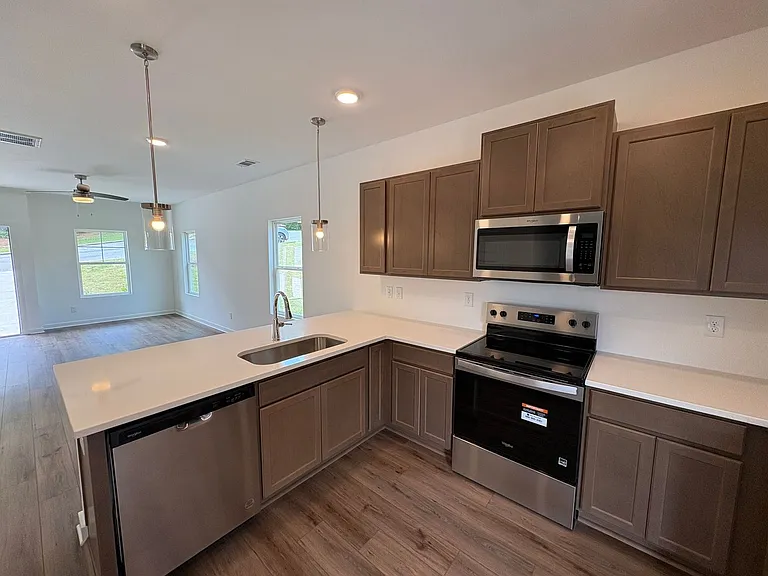 15 Stevens Cove Dr — Photo 7