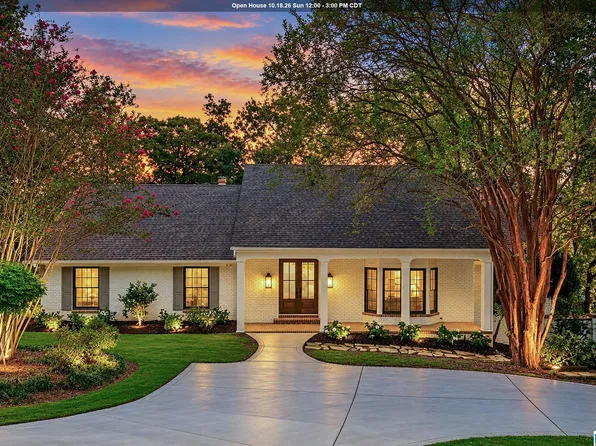 321 Vesclub Dr, Vestavia Hills, AL 35216