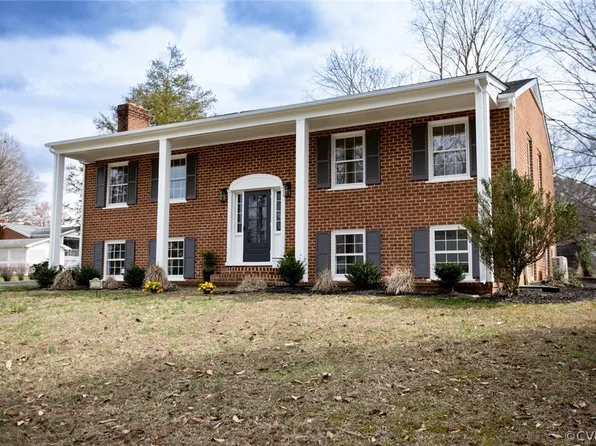 1203 Lee Dr, Farmville, VA 23901