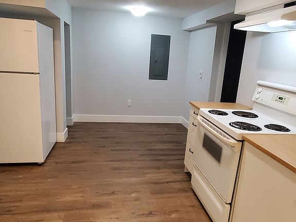 4th image of 2112 Cowan St Unit 3